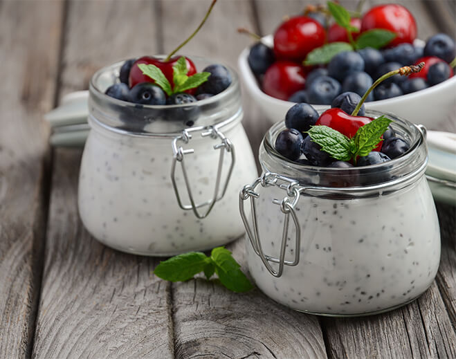 Yogur con frutas frescas y chía