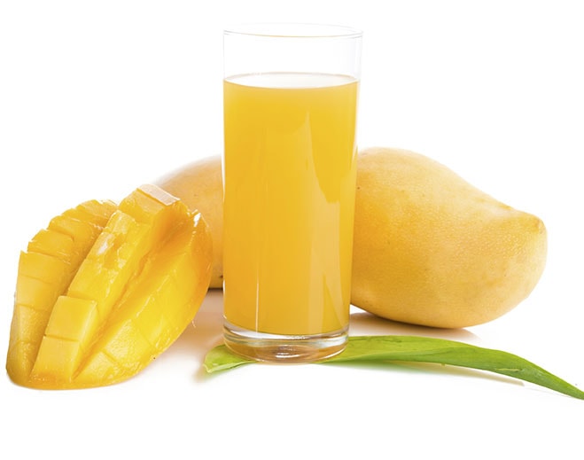 Jugo de mango con fruta fresca
